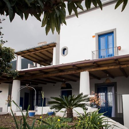 Villa Insolia Санта-Марина-Салина Экстерьер фото