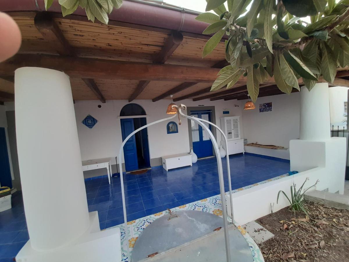 Villa Insolia Санта-Марина-Салина Экстерьер фото