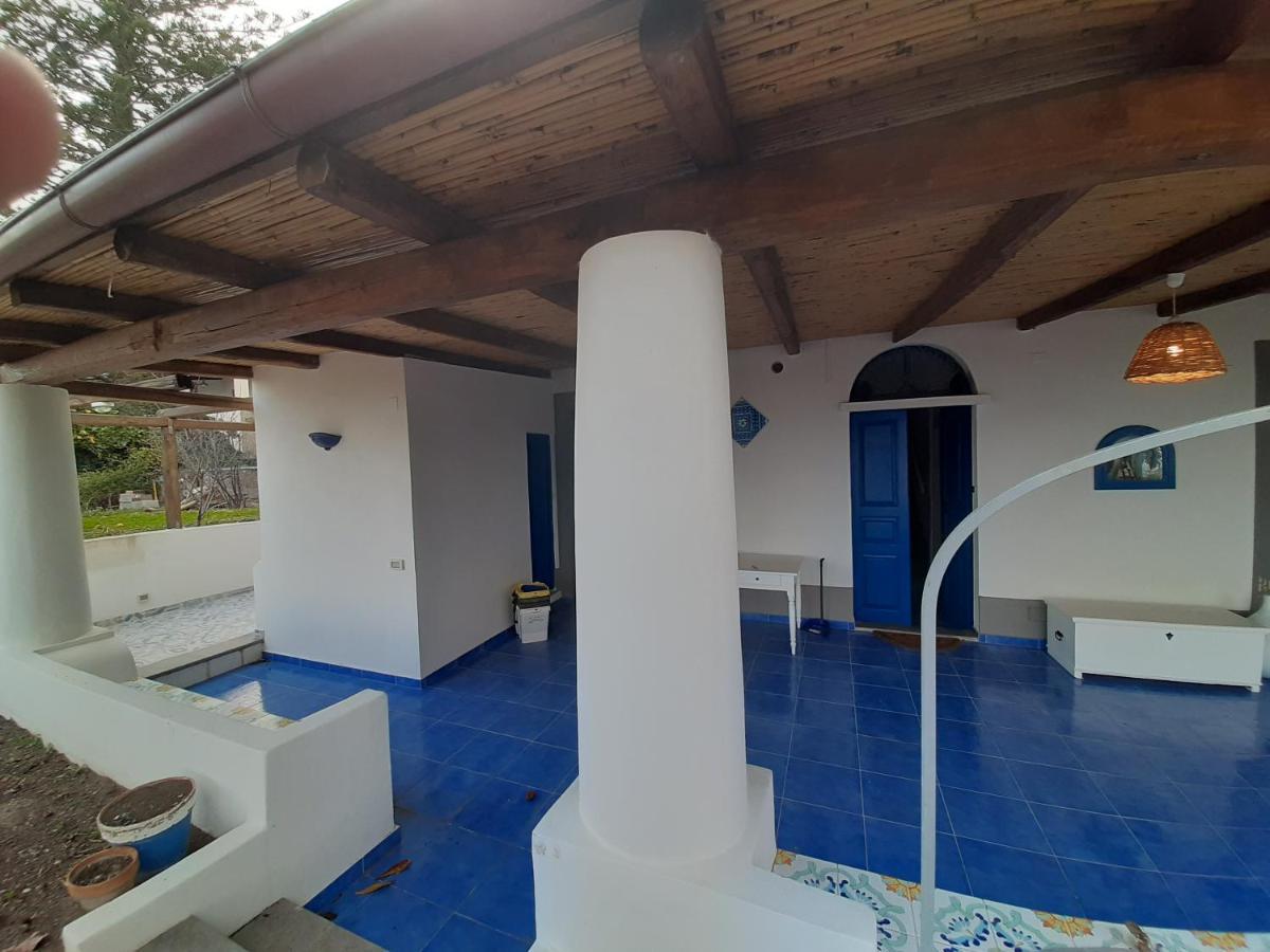 Villa Insolia Санта-Марина-Салина Экстерьер фото
