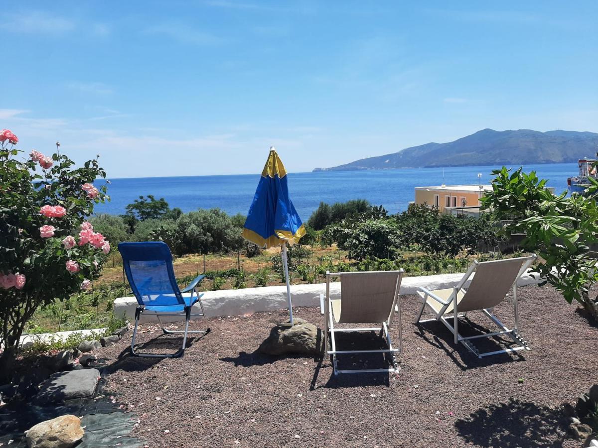 Villa Insolia Санта-Марина-Салина Экстерьер фото