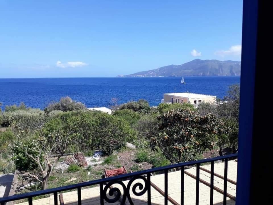 Villa Insolia Санта-Марина-Салина Номер фото